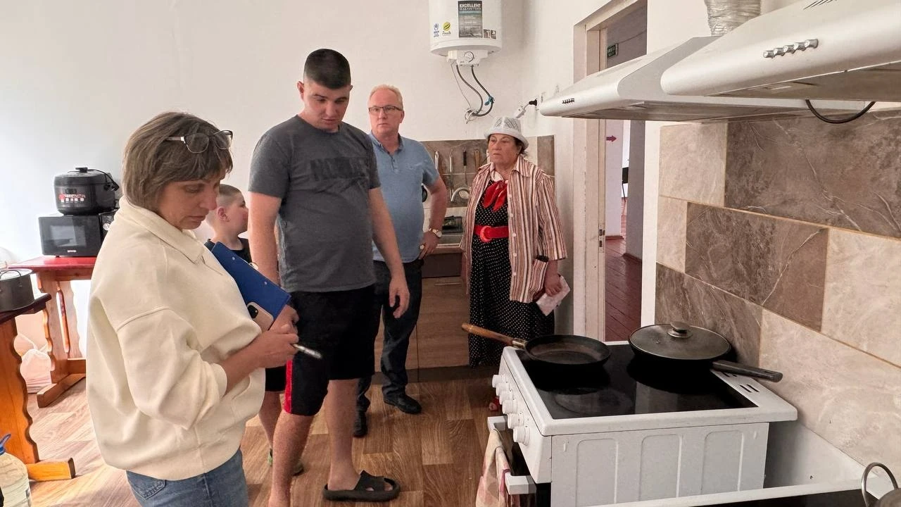 Від почутих проблем до пошуку рішень: у Володимирці представники громади зустрілися з ВПО