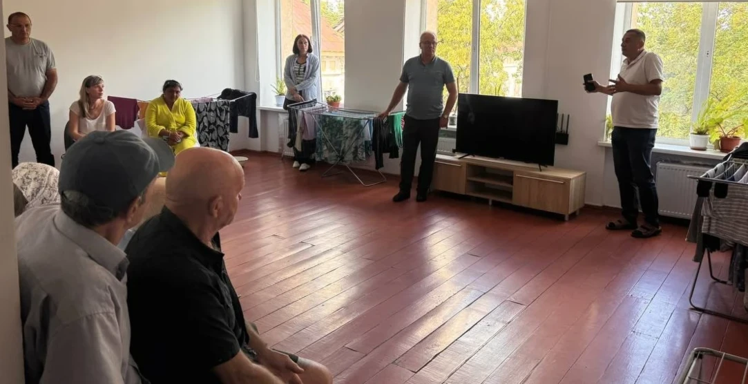 Від почутих проблем до пошуку рішень: у Володимирці представники громади зустрілися з ВПО