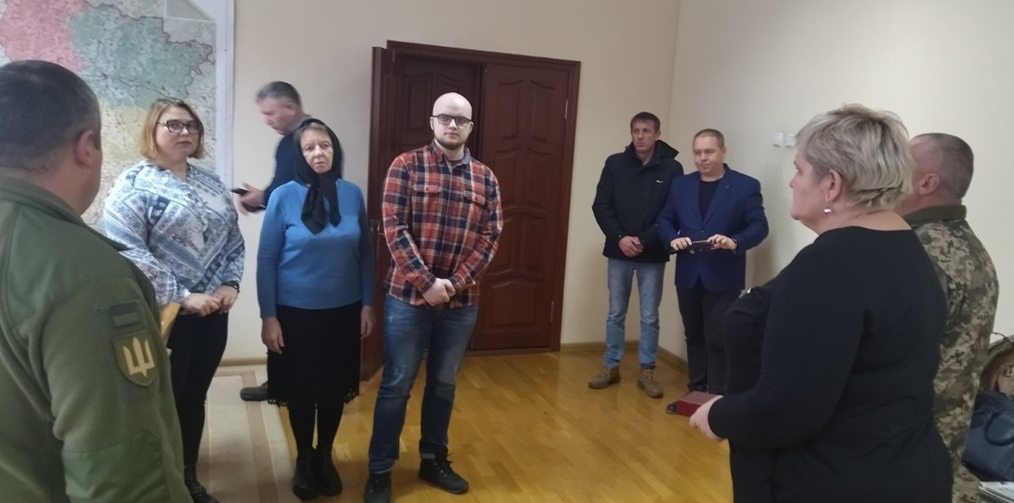 Вручення ордену родині