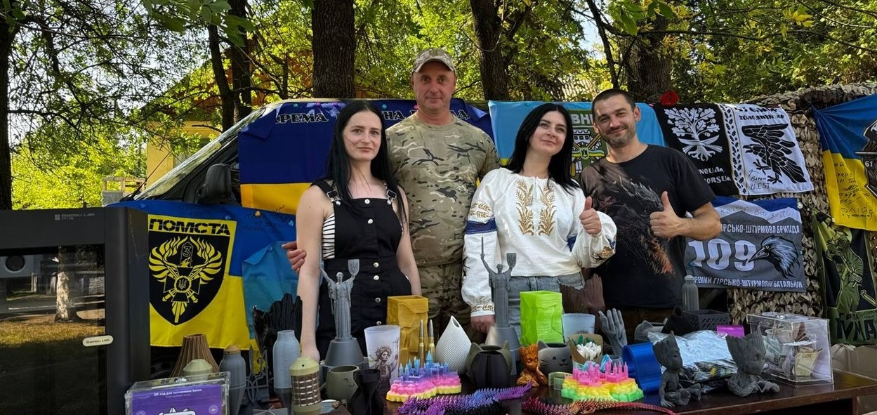 Об'єдналися волонтери Володимирця, Вараша та Вараського РТЦК 