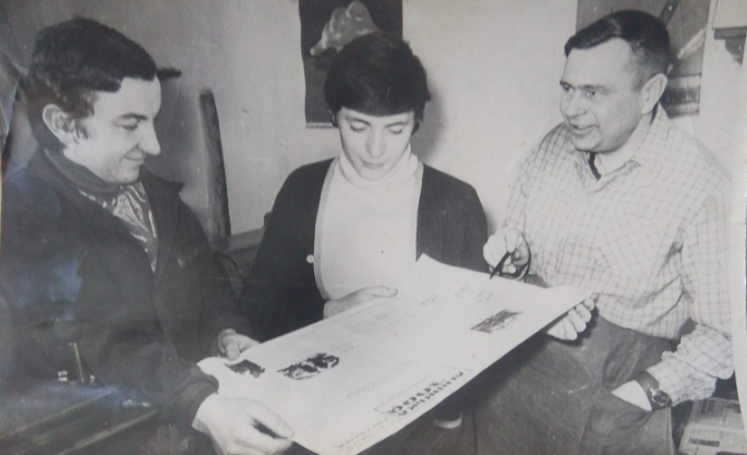 Травень 1973 року.
Валерій Трохименко, Леонід Сарницький 
і першодрукар Андрій Волосячик
