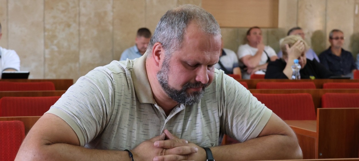 Видно, що питання серйозне