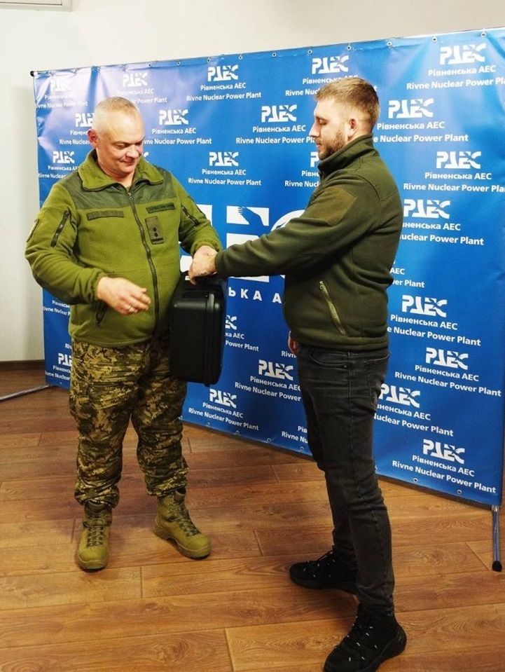Вручення дрона 
