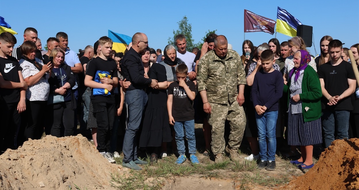Родина Чугаїв у скорботі