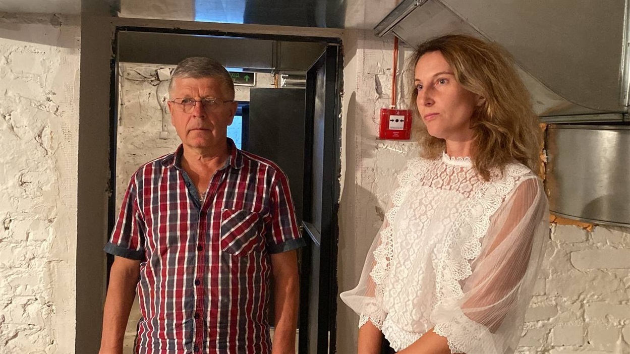 Підрядник ремонту і керівниця дитсадка у Полицях