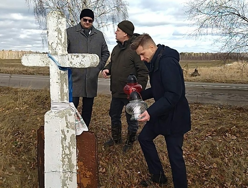 На Видимирі встановлено пам'ятний хрест  – звідси розпочався візит дипломатів.