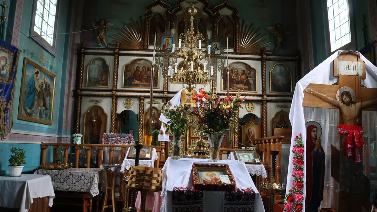 Інтер'єр Свято-Покровського храму в Новорічиці