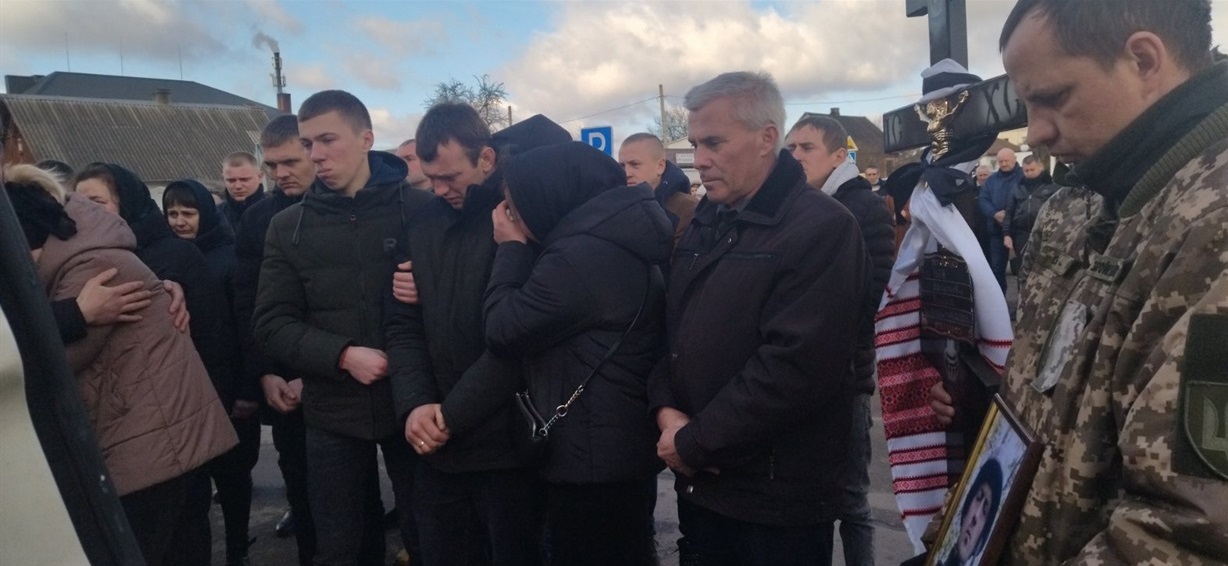 На Майдані Єдності у Володимирці родина зустріла Івана