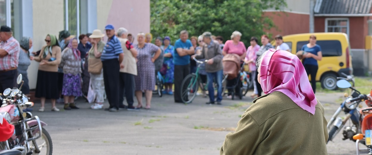 До пів сотні людей прийшло на мітинг 16 червня проти свавілля Укрпошти