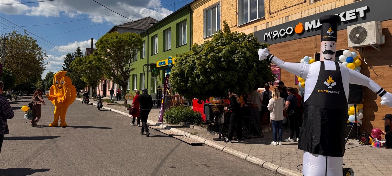 Соборна, 22 - відкриття магазину "М'ясо Маркет"