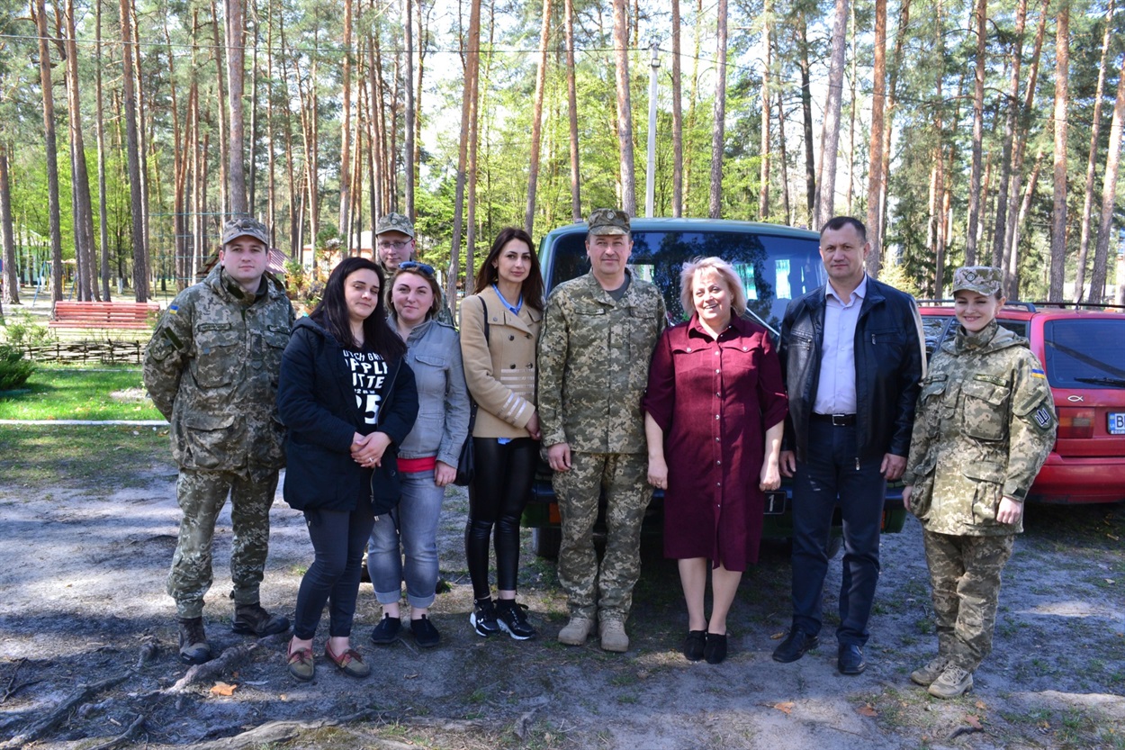 Спільно з Сарненськими військовими передвеликодня гостина в Чудельську школу-інтернат
