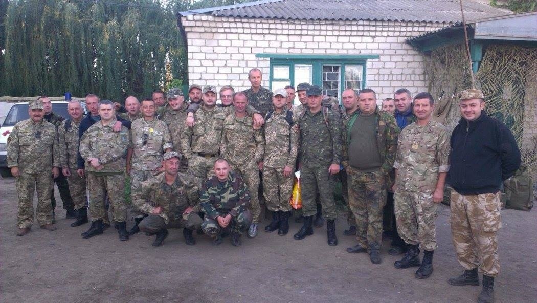 Гуртова світлина перед «дембелем», жовтень 2015 рік. Сергій Симонюк другий праворуч