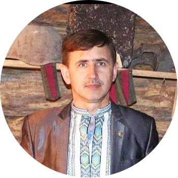 Віктор Міцюк, керівник гуртка «Джура»