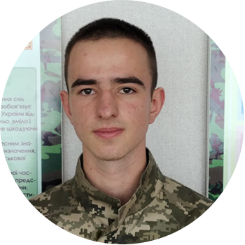 Назарій Єсик, член гуртка, ройовий, одинадцятикласник Варашської ЗОШ 1-3 ступенів, №1