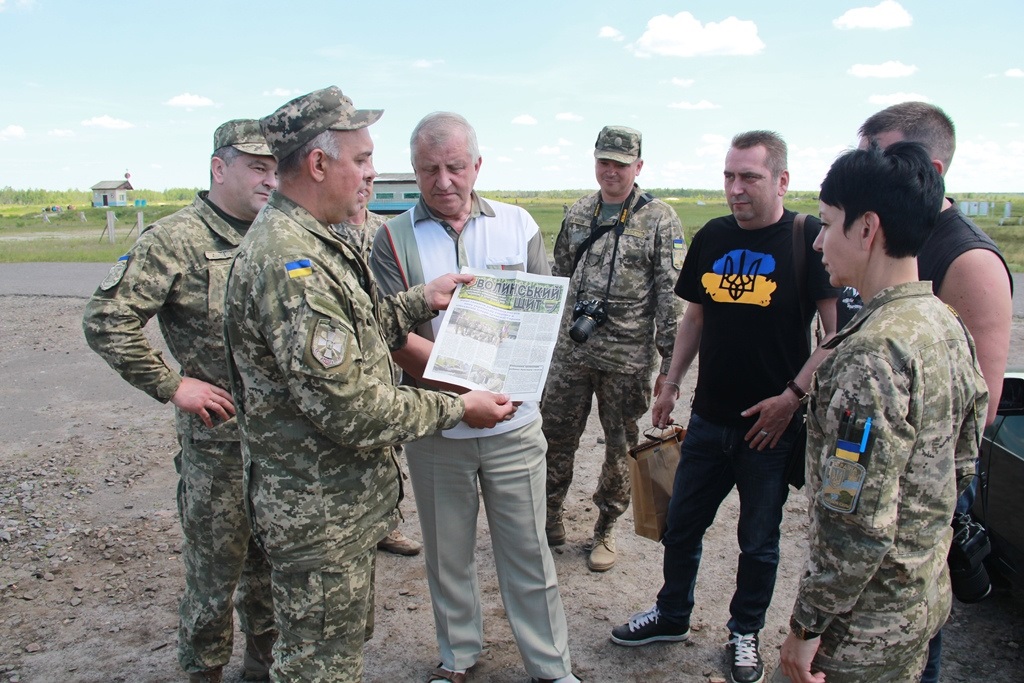 Журналісти презентують бригадну газету «Волинський щит»