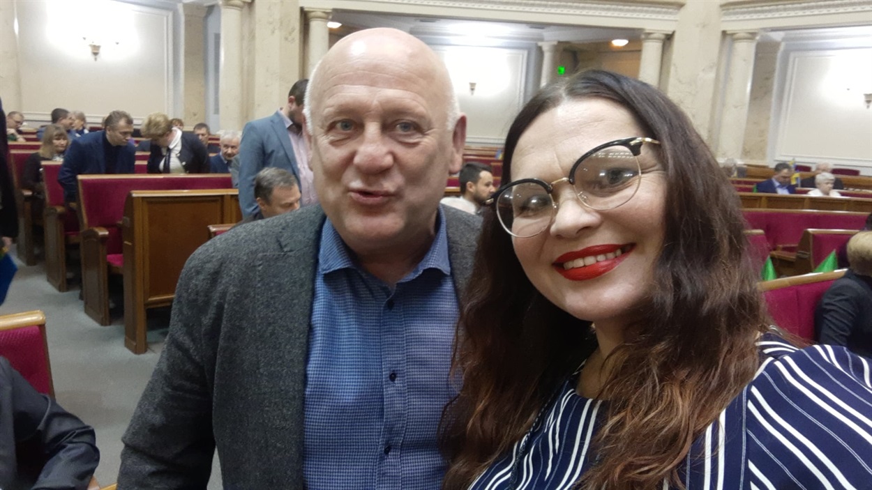 З Олександром Данильчуком привітались і поспілкувались у ВРУ. У нас ще позитивний настрій, бо не почули ще страшної статистики