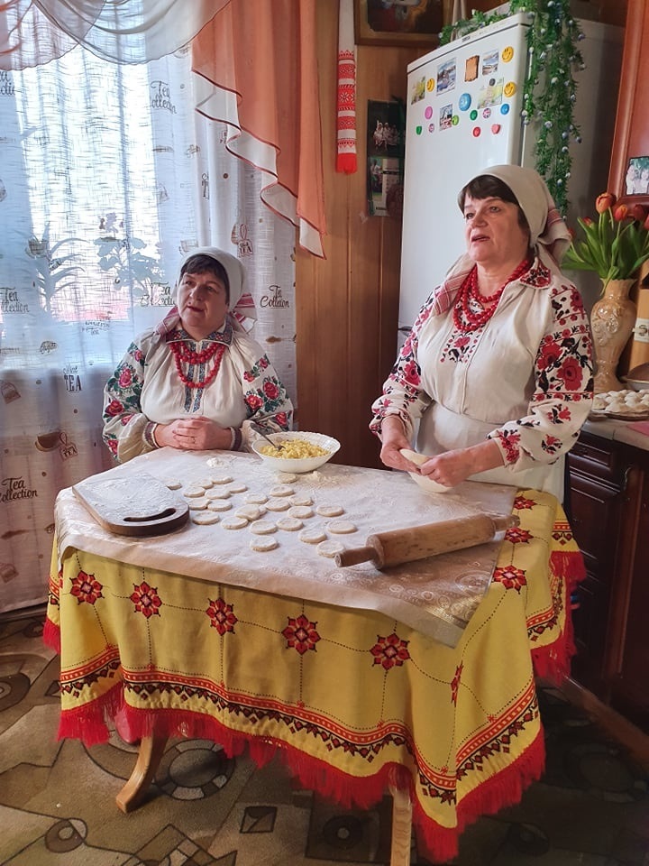 Майстер-клас вареників пісних від лозківчан - сестер