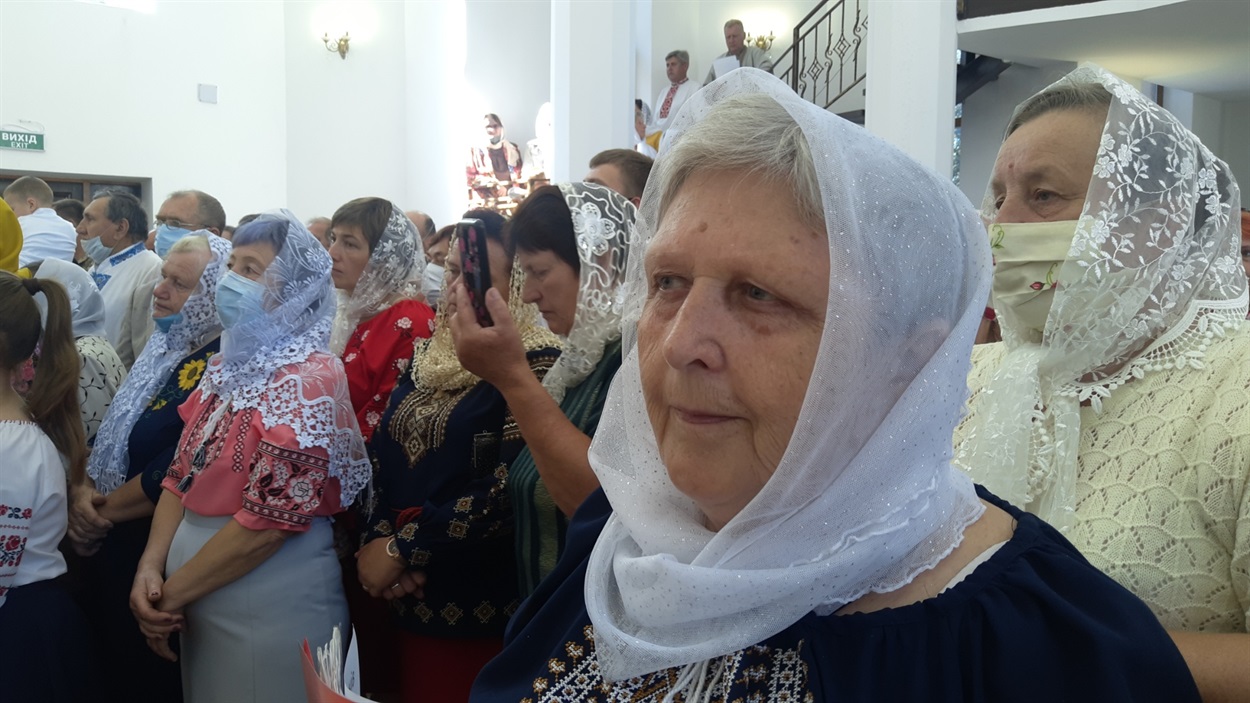 Поліна Сильман, учасниця церковного хору, активістка. У громаді з перших років заснування. У її біографії – дитина виселеної у Сибір родини «ворогів народу»