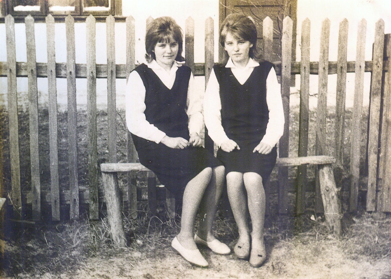 Надія і Ніна в юності. 1966 рік.
