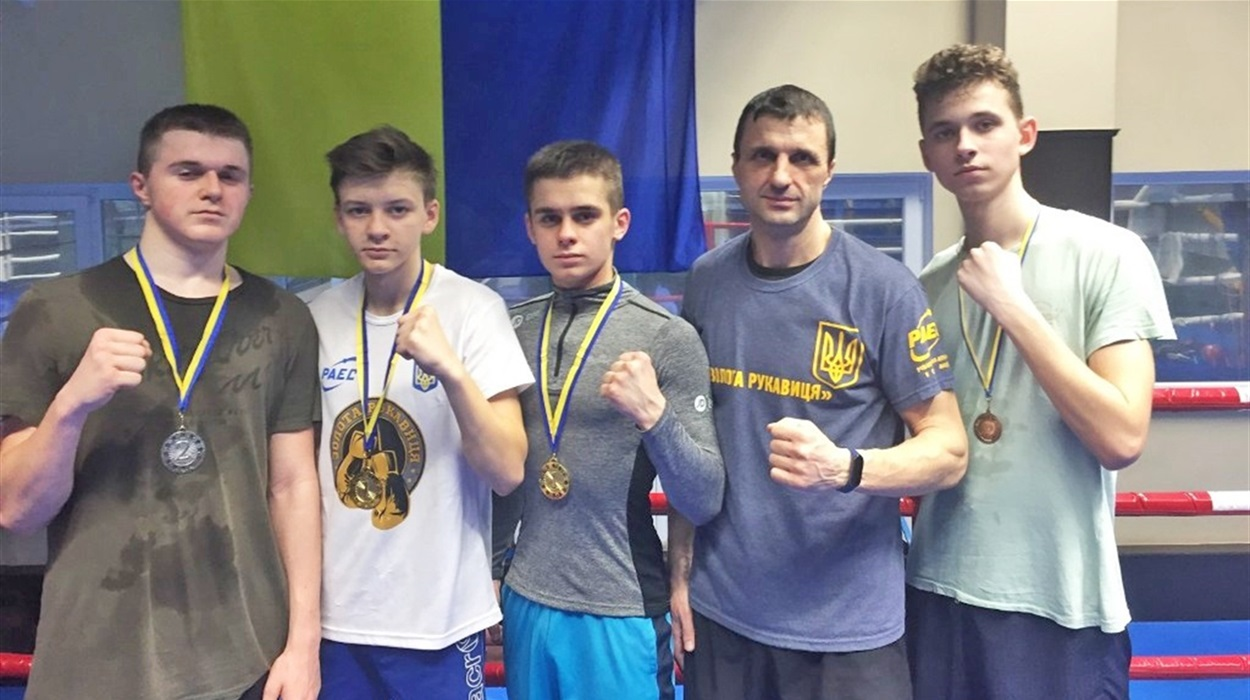 Вараські кікбоксери  – переможці чемпіонату Рівненщини