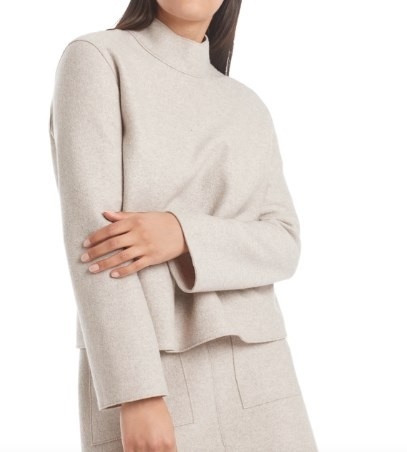https://outletberry.ua/zhenskoe/odezhda/zhenskie-svitera/svitera/