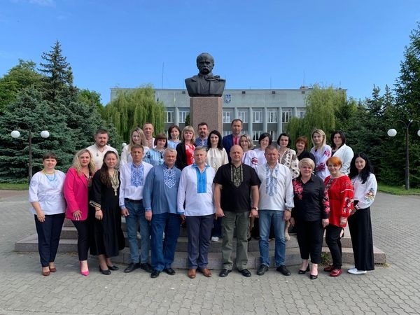 Вараська районна адміністрація
