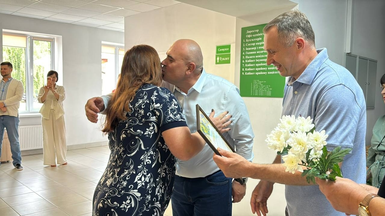 Сімейна медицина із сімейними традиціями: як у Володимирці відзначили професійне свято