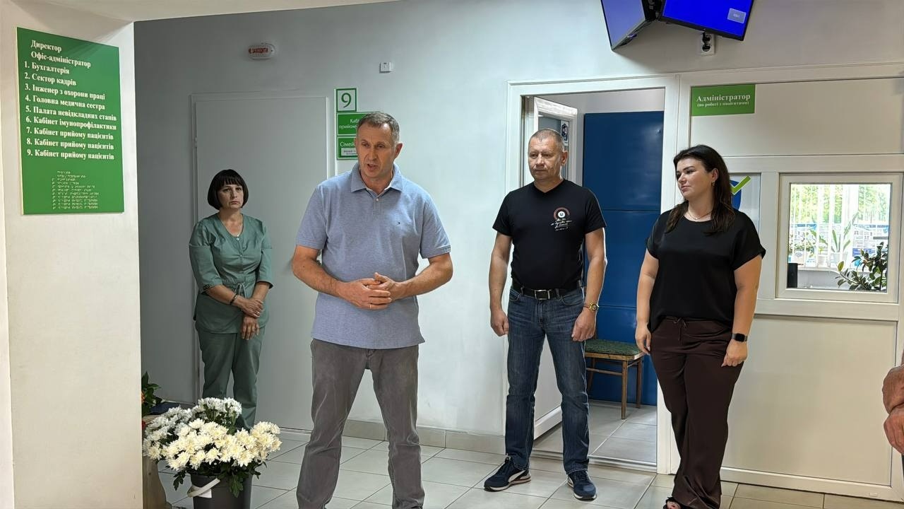 Сімейна медицина із сімейними традиціями: як у Володимирці відзначили професійне свято