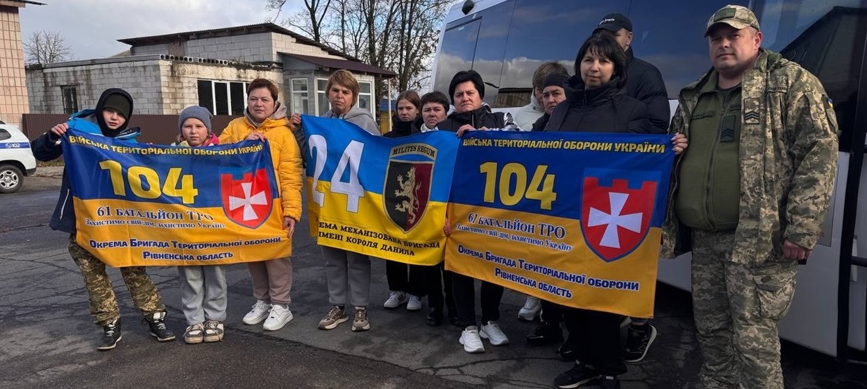 Делегація з Володимирця перед виїздом