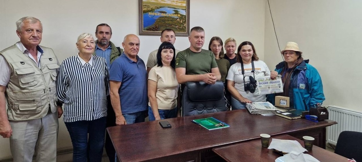 Делегація журналістів та журналісток Рівненщини на зустрічі з керівником Нобельського нацпарку